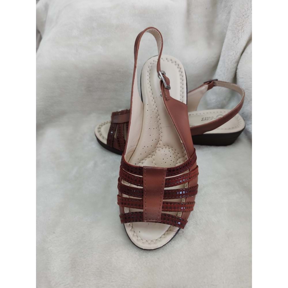 ÇİĞDEM DERİ ÖNÜ KAFESLİ ANNE DOLGU TOPUK SANDALET - TABA - 38