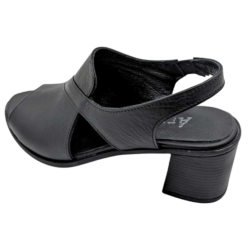 Cristallo - Kadın Topuklu Sandalet - SİYAH - 40
