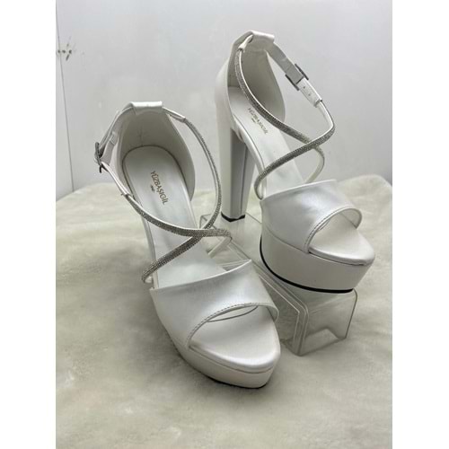 ÇİĞDEM SEDEFLİ BEYAZ SATEN ÇAPRAZ TAŞ BANTLI PLATFORM TOPUKLU AYAKKABI - SEDEFLİ BEYAZ - 36 - ST02178-SEDEFLİ BEYAZ-36