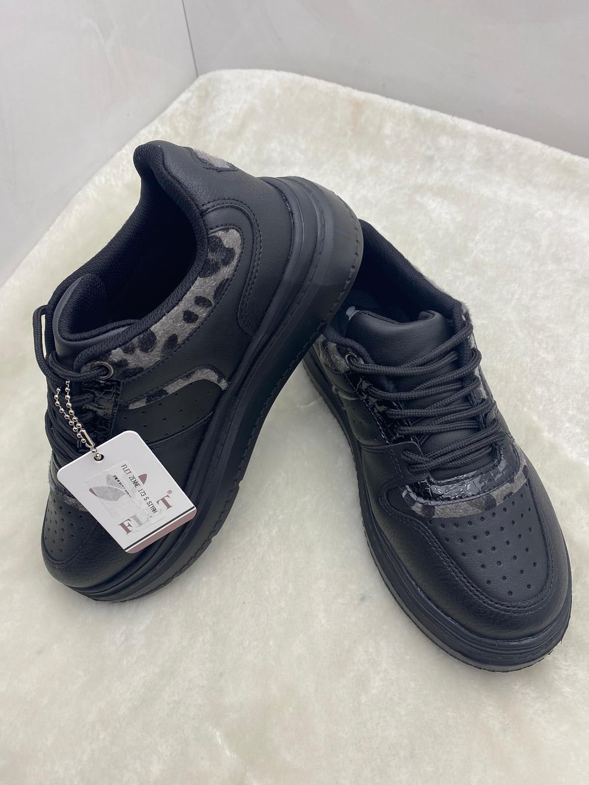 ÇİĞDEM SİYAH-GRİ LEOPAR DESENLİ YÜKSEK TABANLI KADIN GÜNLÜK SPOR SNEAKER - SİYAH GRİ