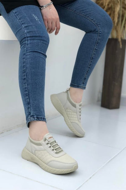 7060 LASTİK BAĞLI KADIN SNEAKER SPOR AYAKKABI - BEJ
