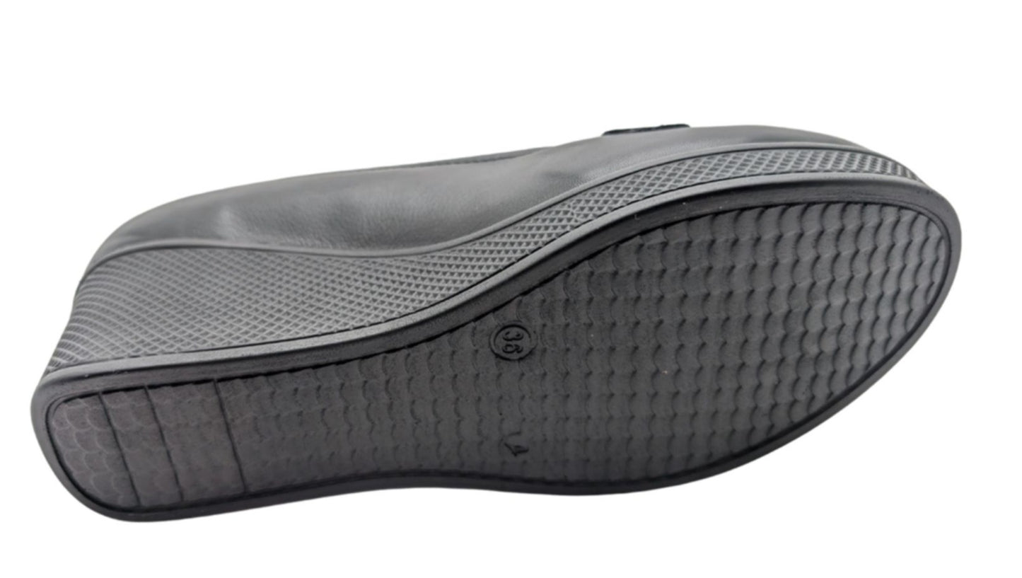 Luxe Sole - Dolgu Topuk Şık Kadın Ayakkabısı - SİYAH