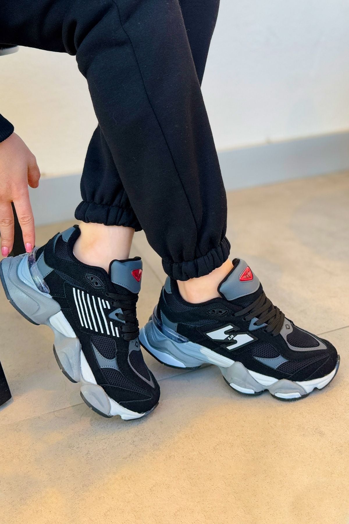 SLZ - 028 | Kadın Fileli Günlük Spor Ayakkabısı - SLZ 028 - SİYAH