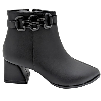 SİYAH